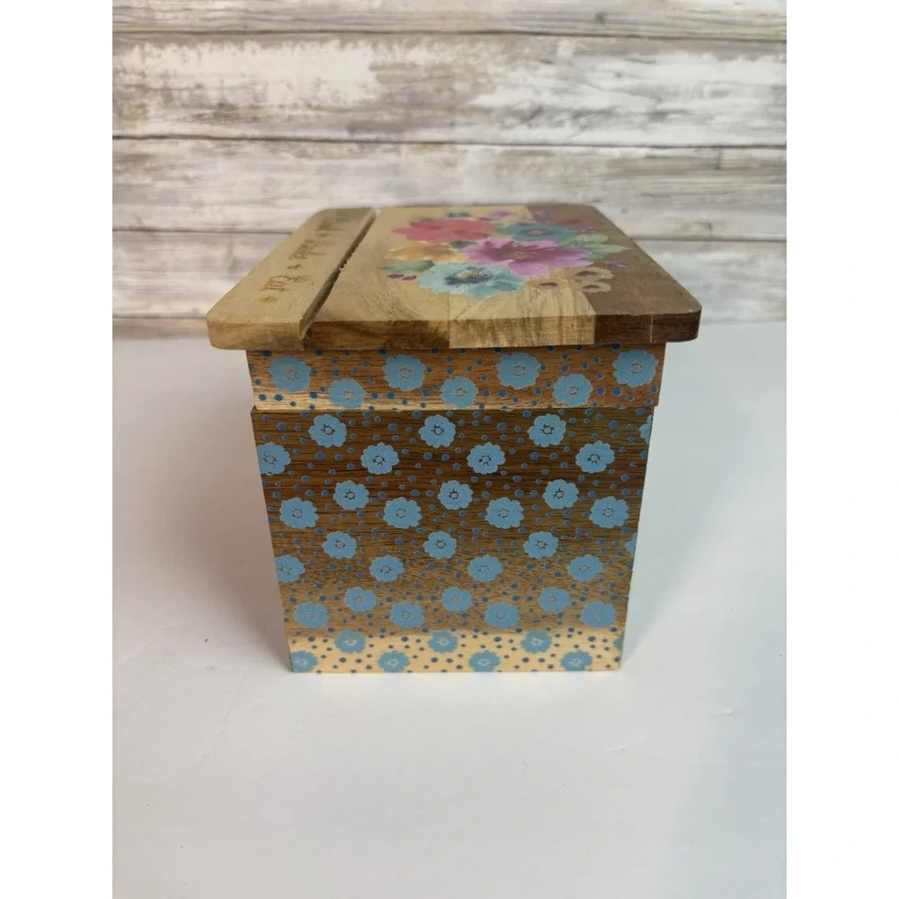 Pioneer Woman‎ Breezy Blossom Acacia Wood Recipe Card Box. Used.